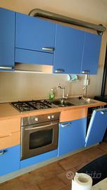 Cucina con lavastoviglie 1/2 persone