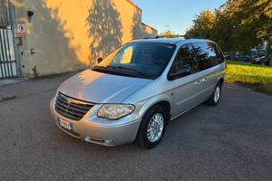 Chrysler Voyager 2.8 CRD gancio traino