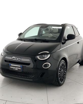 FIAT 500 1.0 hybrid La Prima