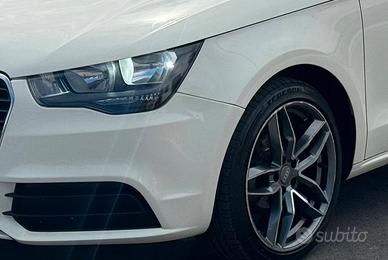 Fari audi A1