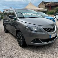 Lancia Ypsilon 1.0 FireFly 5 porte S&S Hybrid Gold