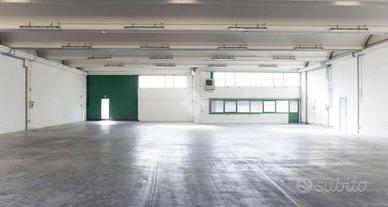 CAPANNONE A ADRARA SAN MARTINO