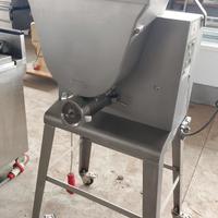 impastatrice per carne con tritacarne integrato