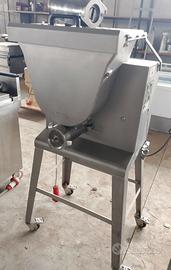 impastatrice per carne con tritacarne integrato