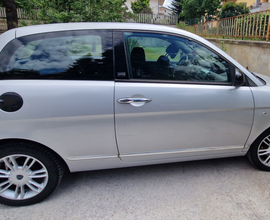 Lancia y Unika