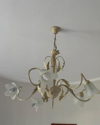 Lampadario classico in ferro battuto con 5 luci