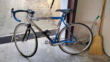 bicicletta corsa Carlo Borghi