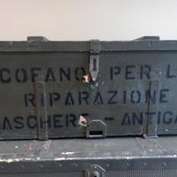 Cofano per la riparazione maschere antigas