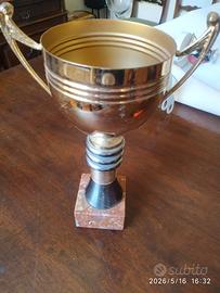 coppa premiazione trofeo in  metallo  base marmo