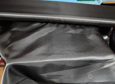 tessuto fodera di raso colore marrone