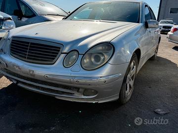 Mercedes Benz Classe E W211 270 CDI OM 647.961 130