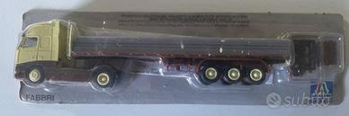 Modellino camion Italeri Fabbri giallo