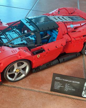LEGO Ferrari Daytona SP3