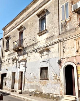 Appartamento storico in centro a Carosino