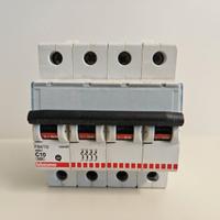 Interruttore magnetotermico 4P - In 10 A
