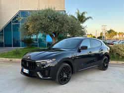Maserati Levante 3.0 V6 Modena S possibilità noleg