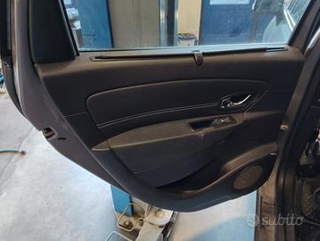 Pannello porta post sx RENAULT SCENIC del 2013