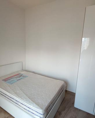 Stanze per studentesse a Caserta