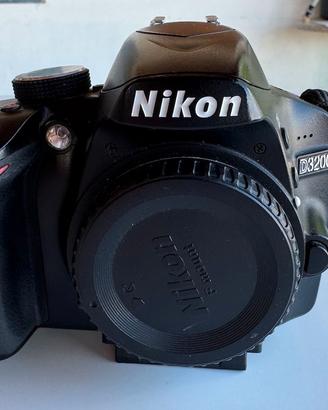 Nikon D3200 solo corpo macchina
