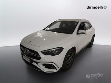 MERCEDES-BENZ GLA (H247) - GLA 200 d Auto