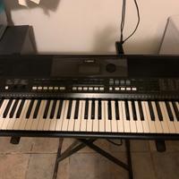 Tastiera Yamaha psr E433