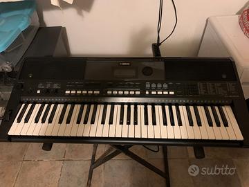 Tastiera Yamaha psr E433