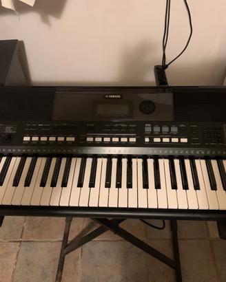 Tastiera Yamaha psr E433