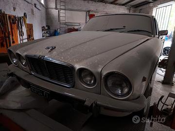 Jaguar XJ6 4200