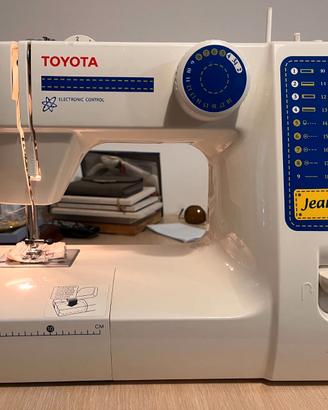 Toyota Jeans macchina da cucire