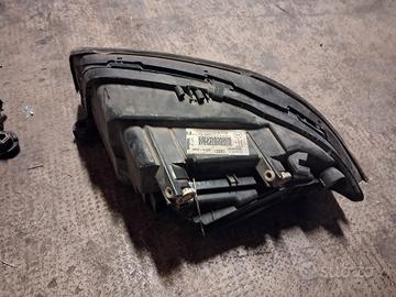  fare anteriori audi a2 anno 2002