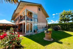 Splendido appartamento con giardino