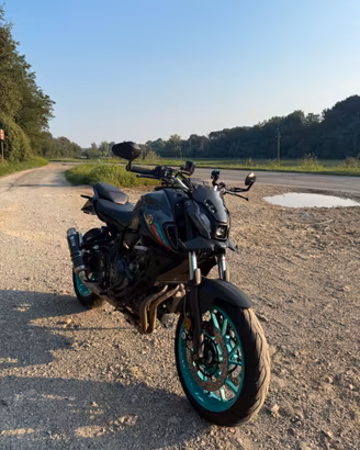 Yamaha MT-07 Pure 2023 - A2 35kW - Cyan Storm
