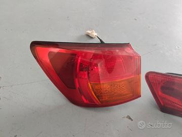 faro posteriore sinistro Lexus Is 220d