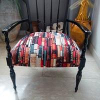 poltroncina sedia d'epoca finemente restaurata 