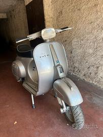 Vespa 50 Special