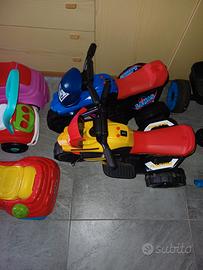 Macchine ,Triciclo a pedali e a batteria.