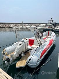 Gommone 7 metri sacs + evinrude e-tec 150
