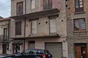 Casa da restrutturare