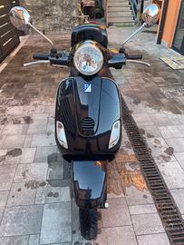 Vespa 125 LX