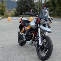 Moto Guzzi V85 TT 2023