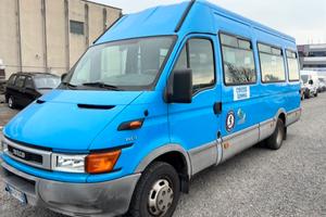 Iveco  pulmino 20 posti 2.8d