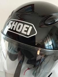 casco  jet Shoei in fibra