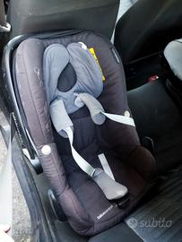 Ovetto Seggiolino Auto Bebé Confort 13kg/82cm