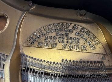 Pianoforte Steinway a coda del 1903