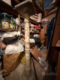 Colonna in marmo