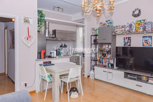 TRILOCALE CON CANTINA E BOX