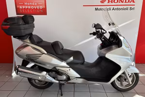 Honda Silver Wing 600