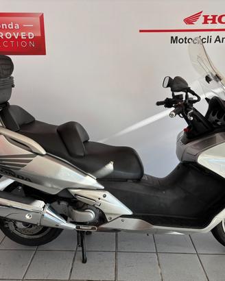 Honda Silver Wing 600