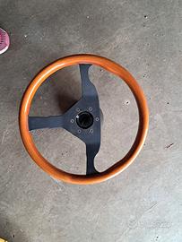 Volante in legno 