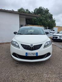 Lancia Ypsilon 1.0 FireFly 5 porte S&S Hybrid Ecoc